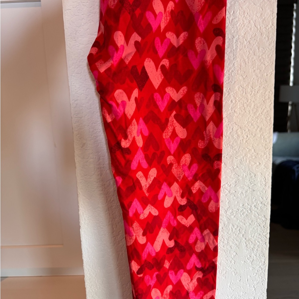 LuLaRoe Valentines leggings One Size 0-12